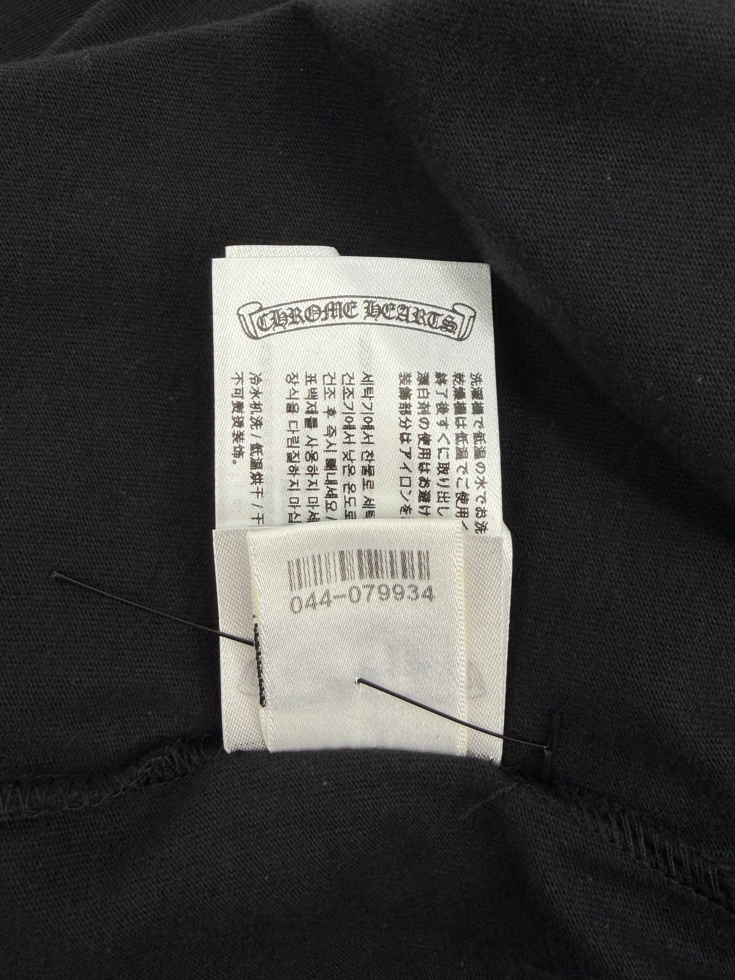 NYC Exclusive Scroll Logo Tee Black/Red