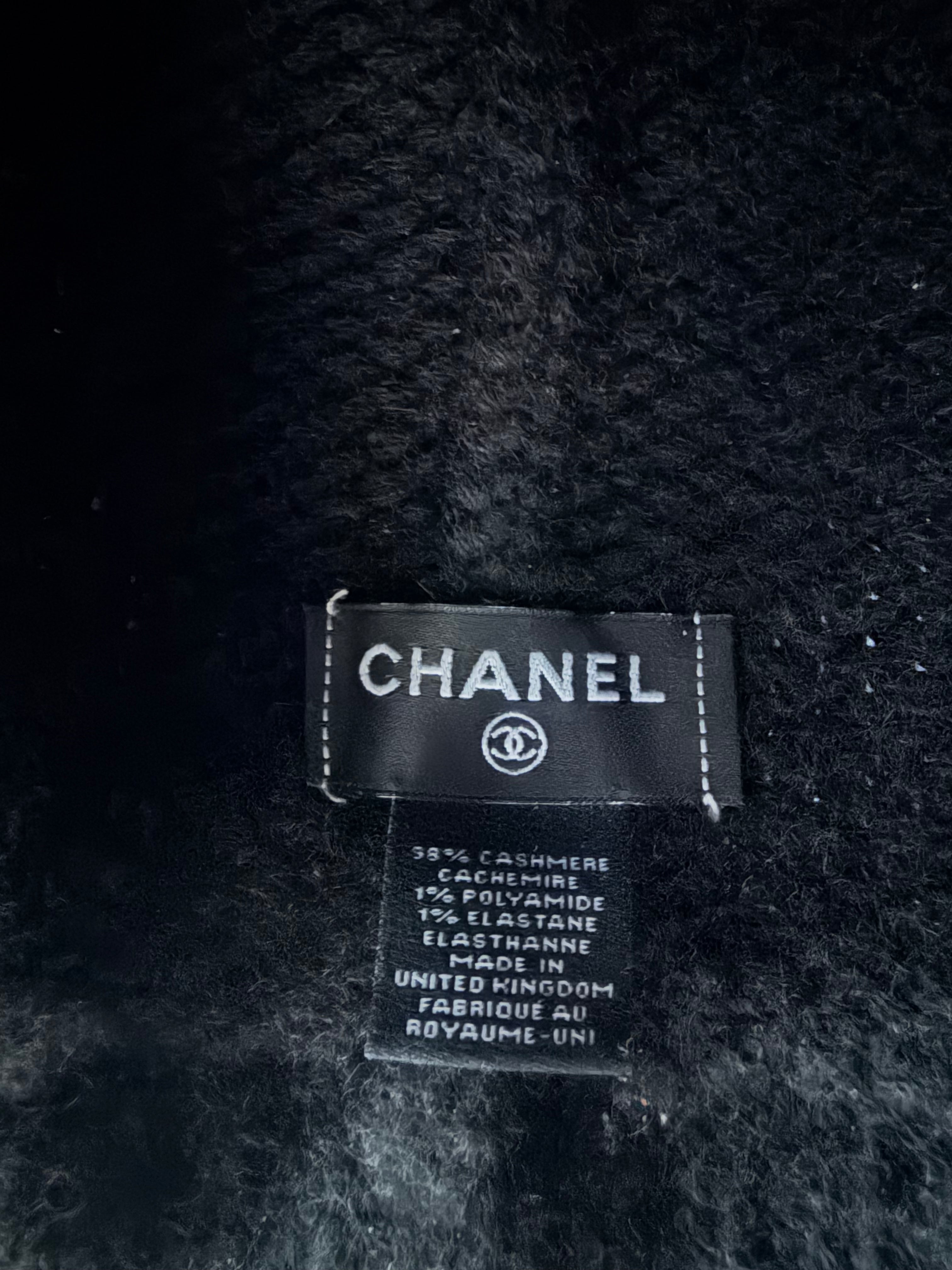 Chanel Cashmere Beanie Black & White