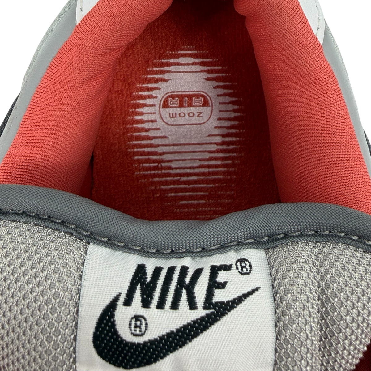 SB Dunk Low Staple NYC Pigeon