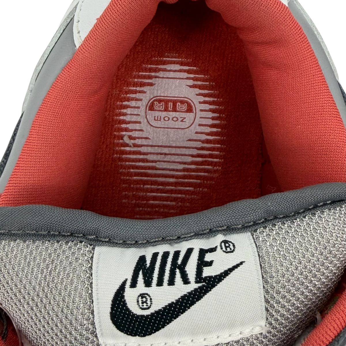 SB Dunk Low Staple NYC Pigeon
