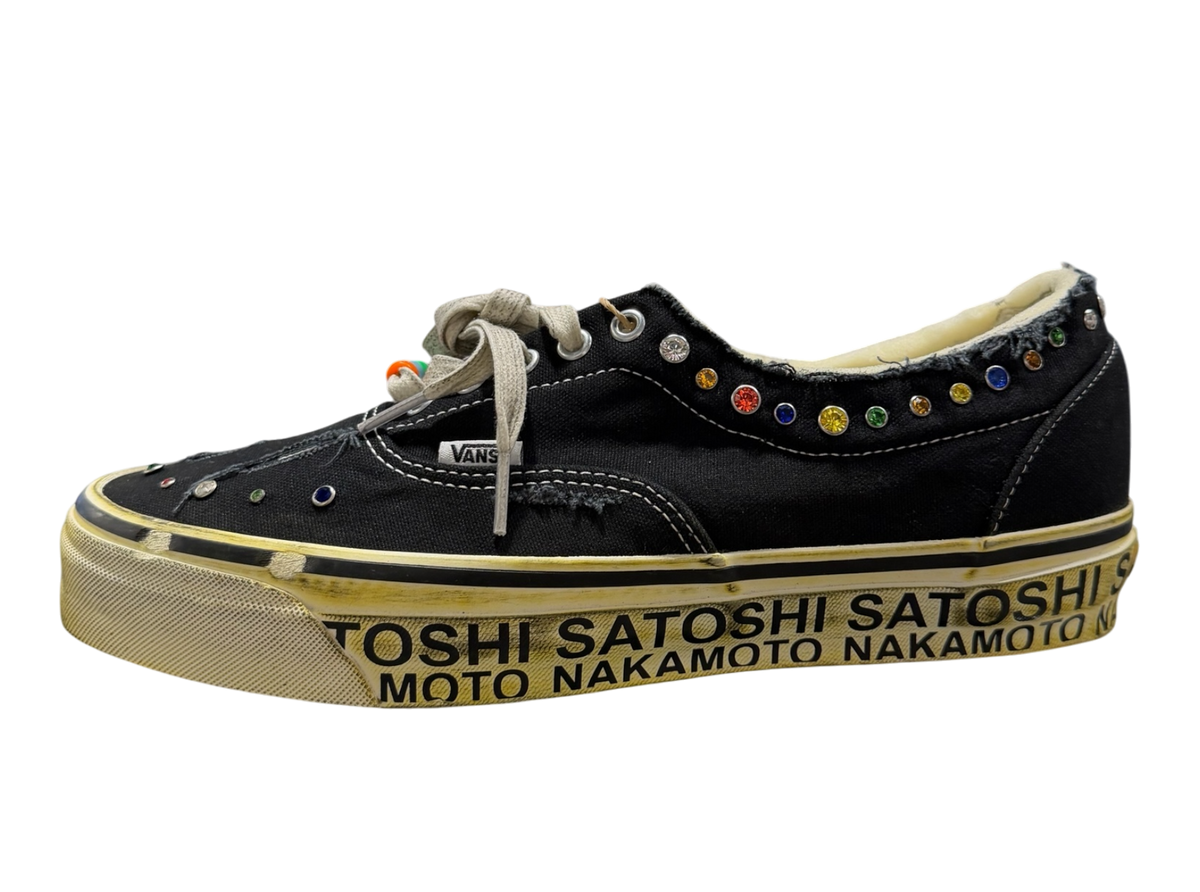 OTW Era 95 Satoshi Nakamoto Round Lucky Charm
