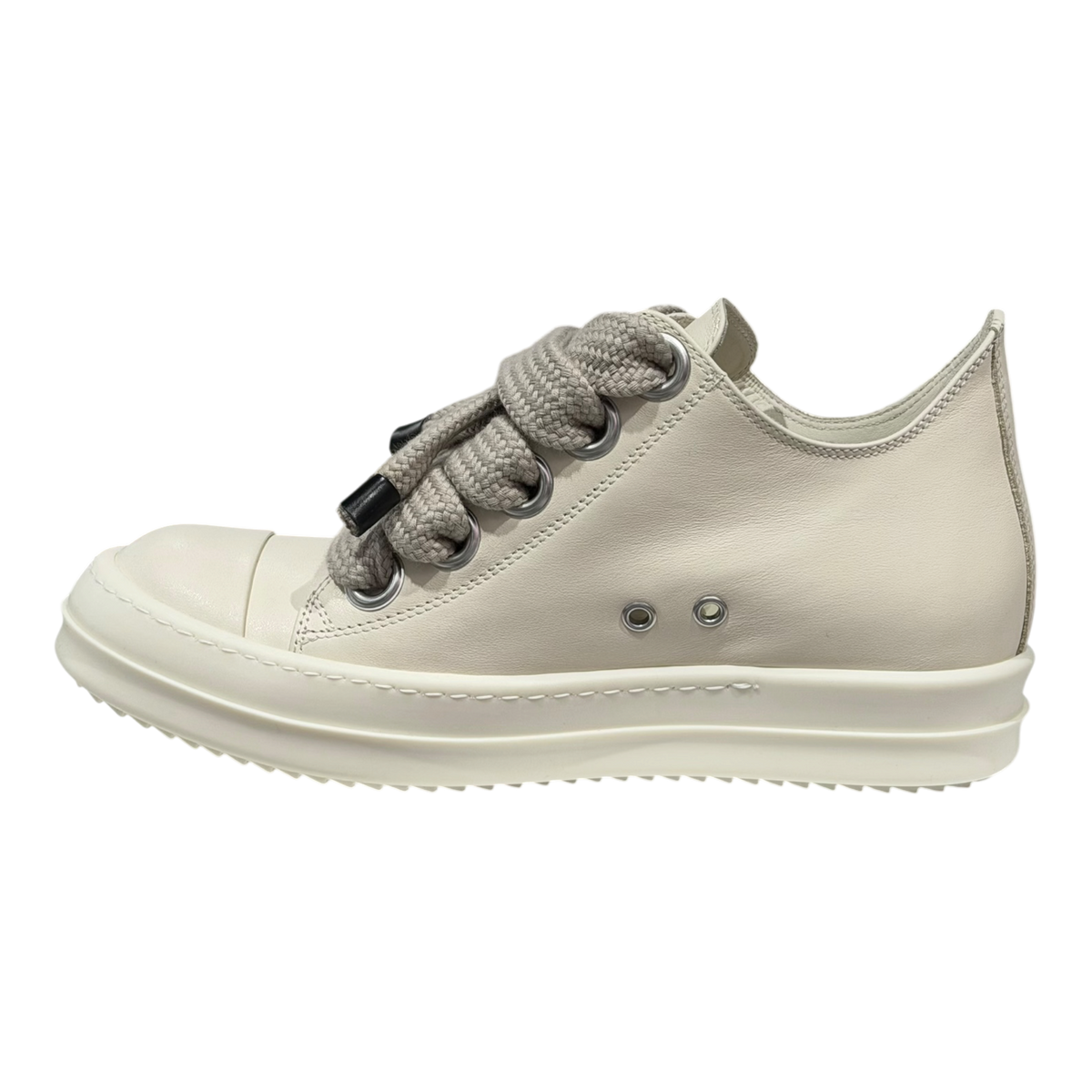 Milk White Jumbo Lace Low