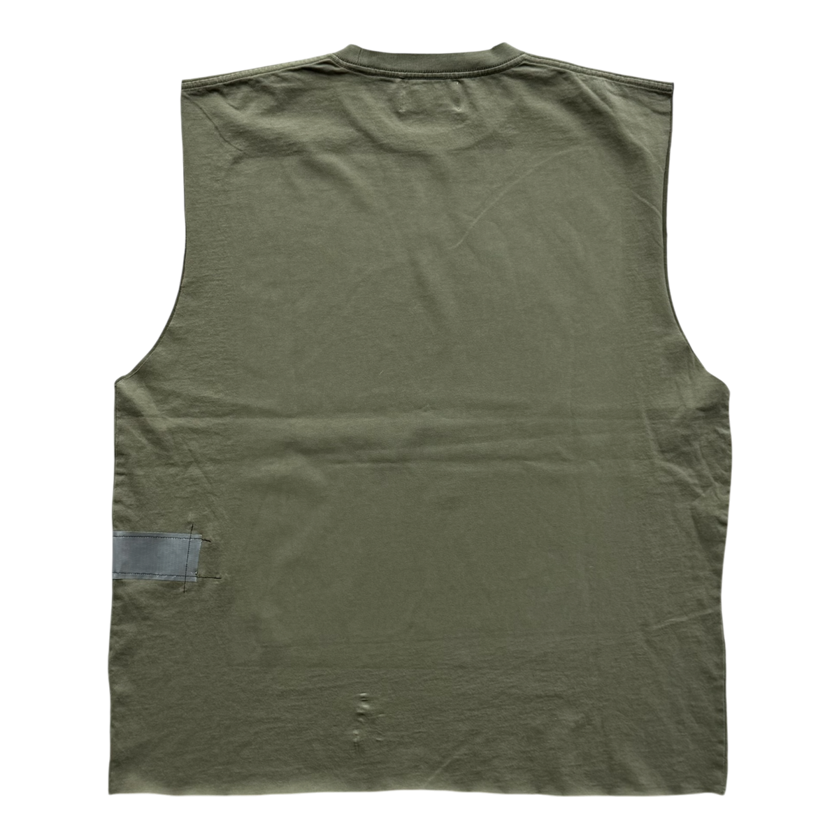 Paris Cut Off Distressed Tee Olive