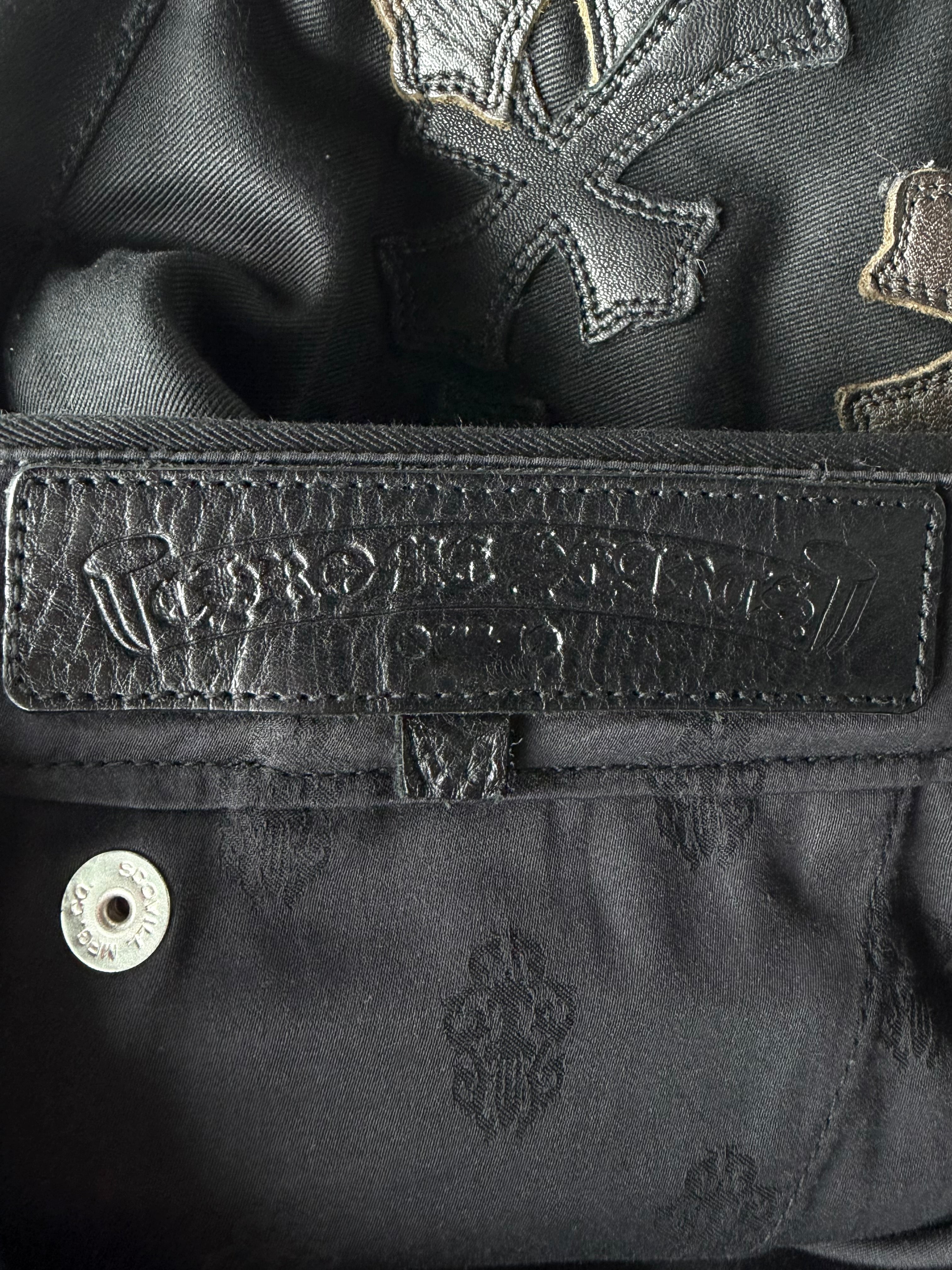 Camouflage Cross Patch Chino Pants Black