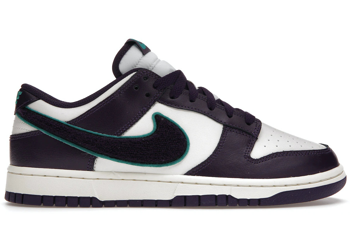 Dunk Low Chenille Swoosh Sail Grand Purple