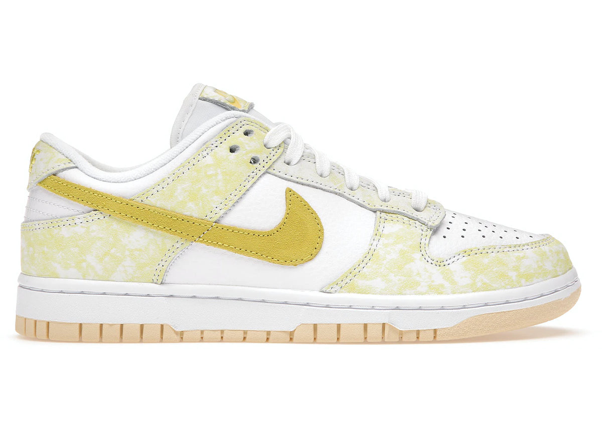 Dunk Low Yellow Strike (W)