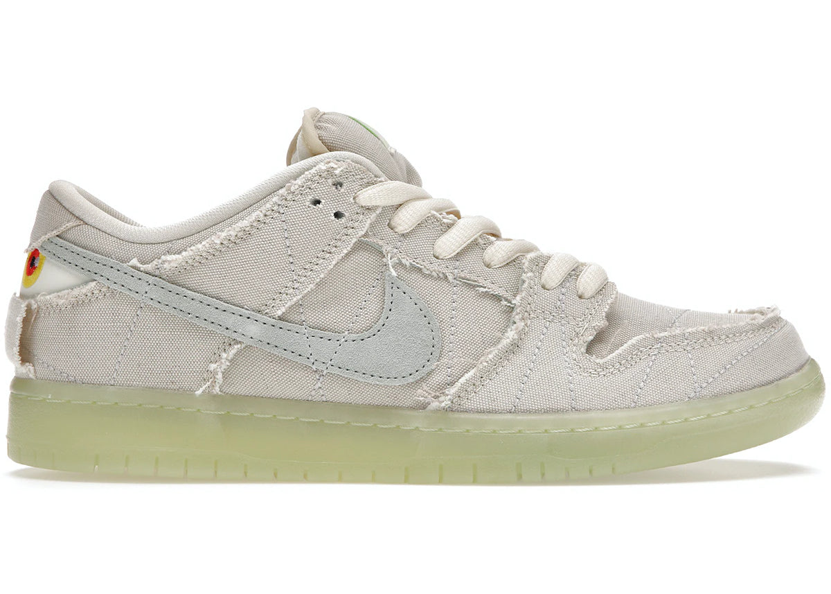 SB Dunk Low Mummy