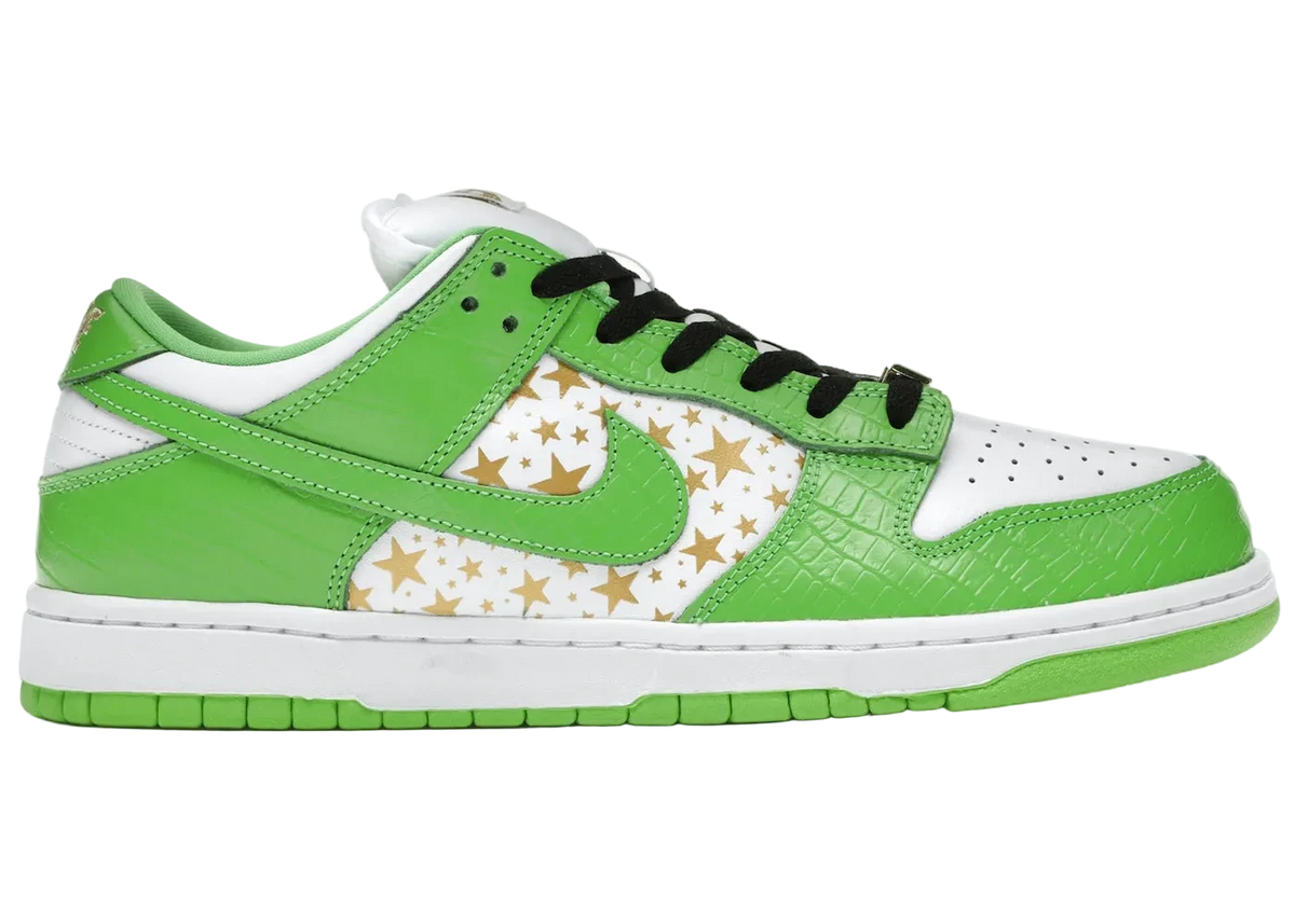 SB Dunk Low Supreme Stars Mean Green (2021)