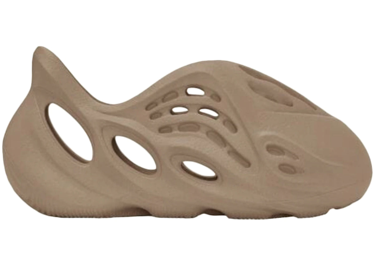 Yeezy Foam RNNR Mist (Infants)