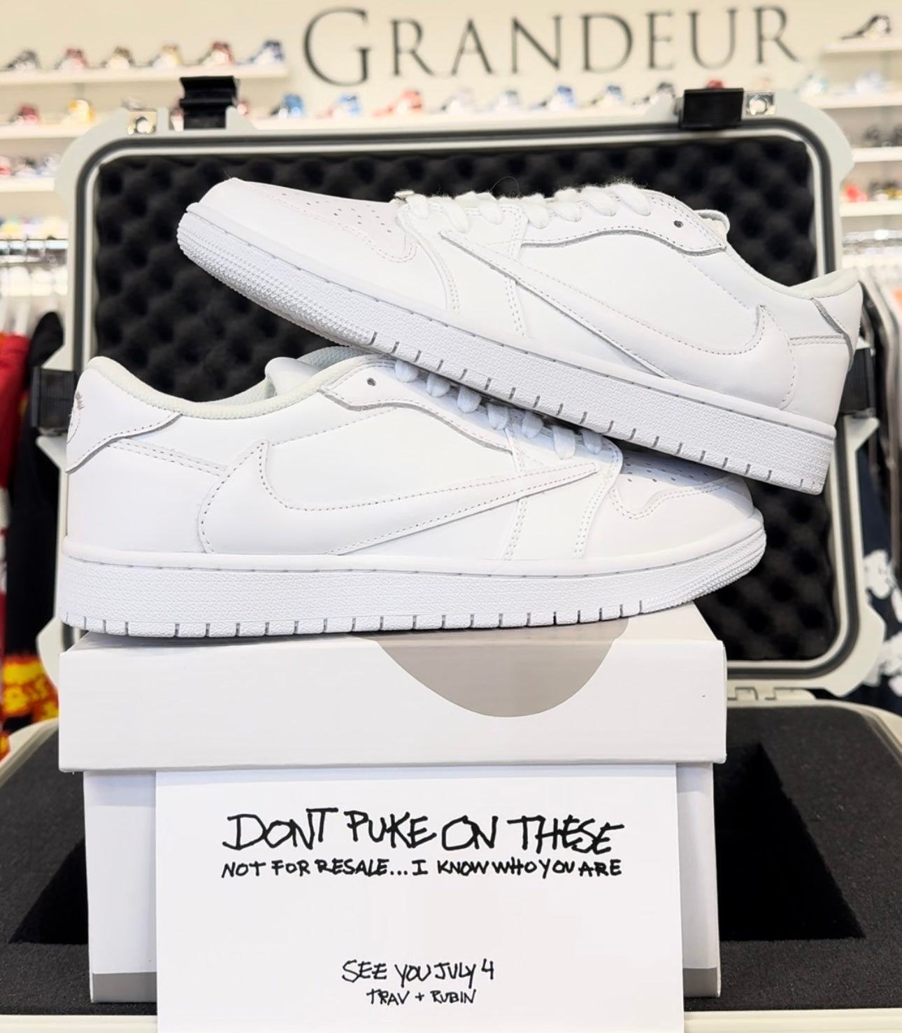 Jordan 1 Retro Low OG SP Travis Scott Michael Rubin “White Party” Friends & Family Sample