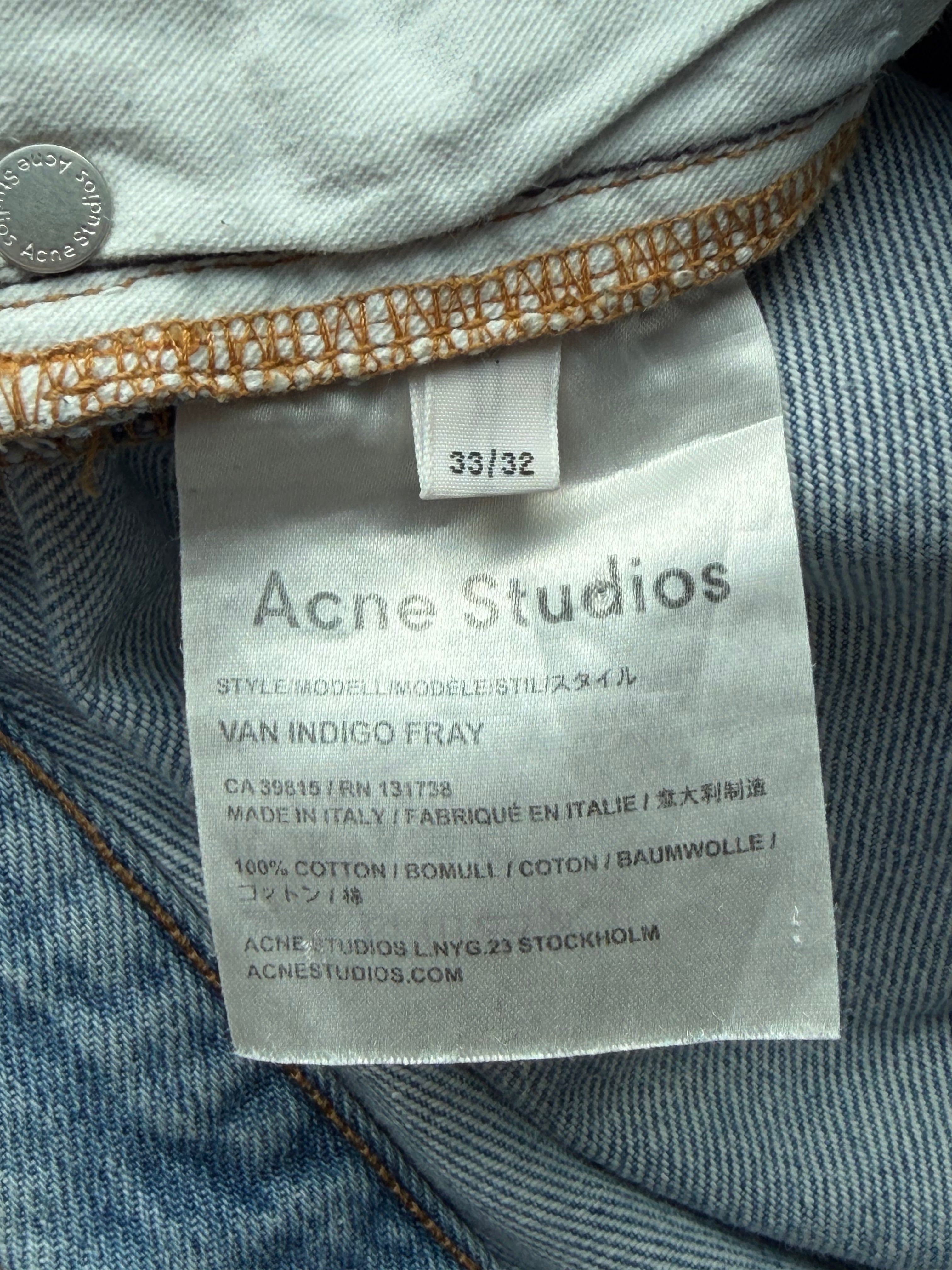 Knee Blowout Denim Jeans