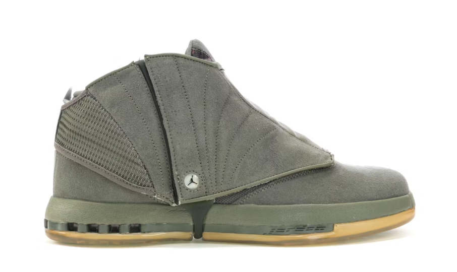 Air Jordan 16 Retro Veteran's Day PE (Olive)