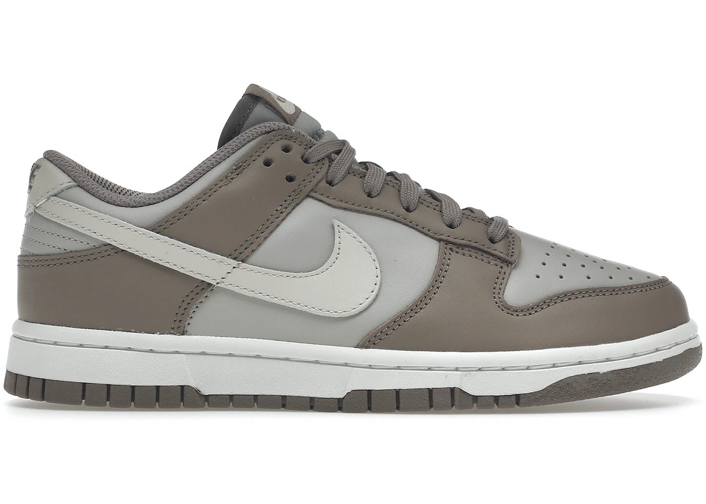 Dunk Low Bone Beige (W) – Grandeur