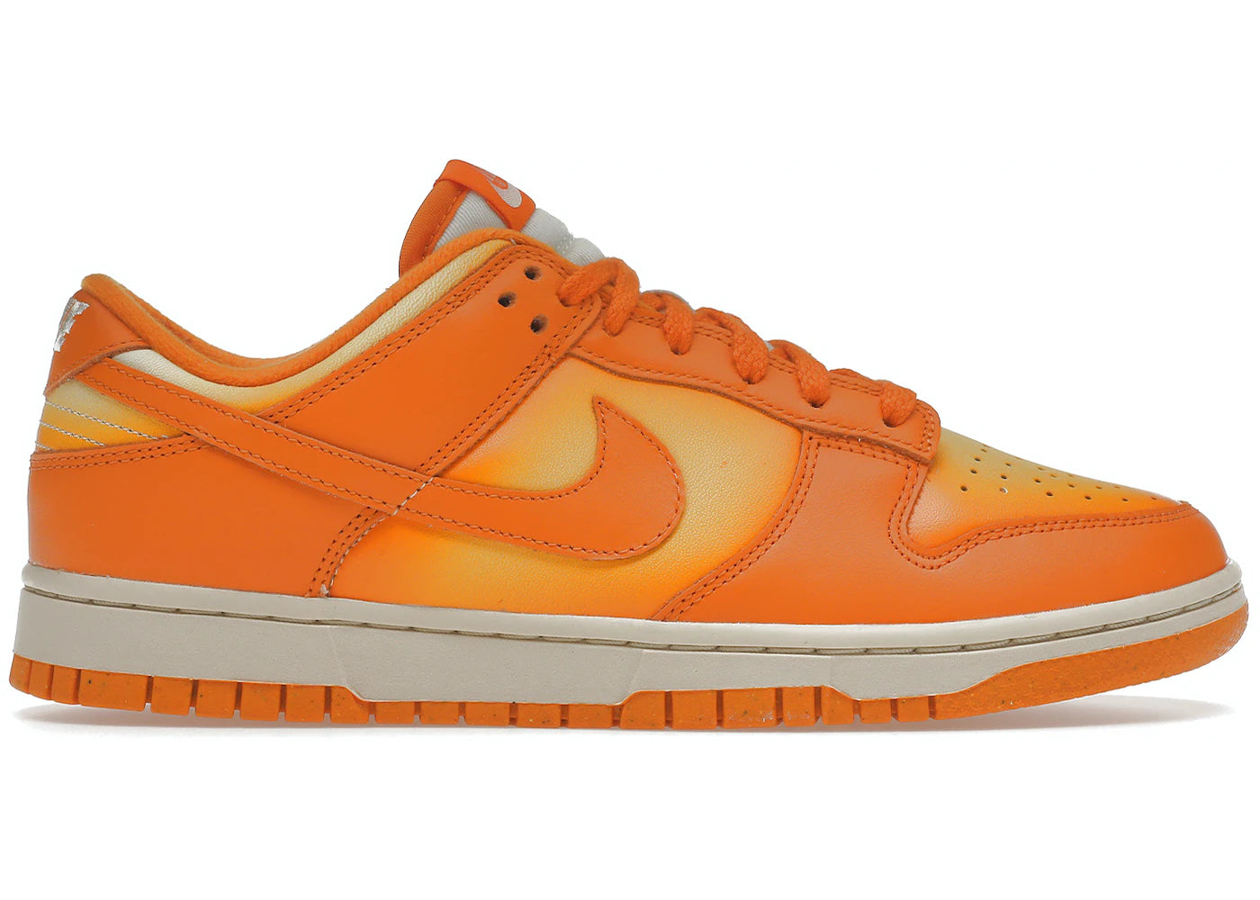 Dunk Low Magma Orange (W)