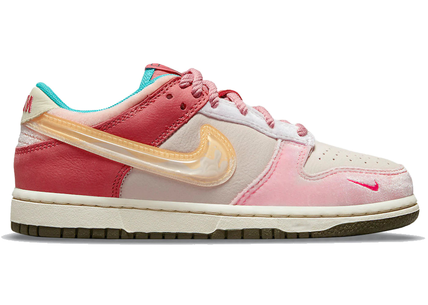Dunk Low Social Status Free Lunch Strawberry Milk (PS)