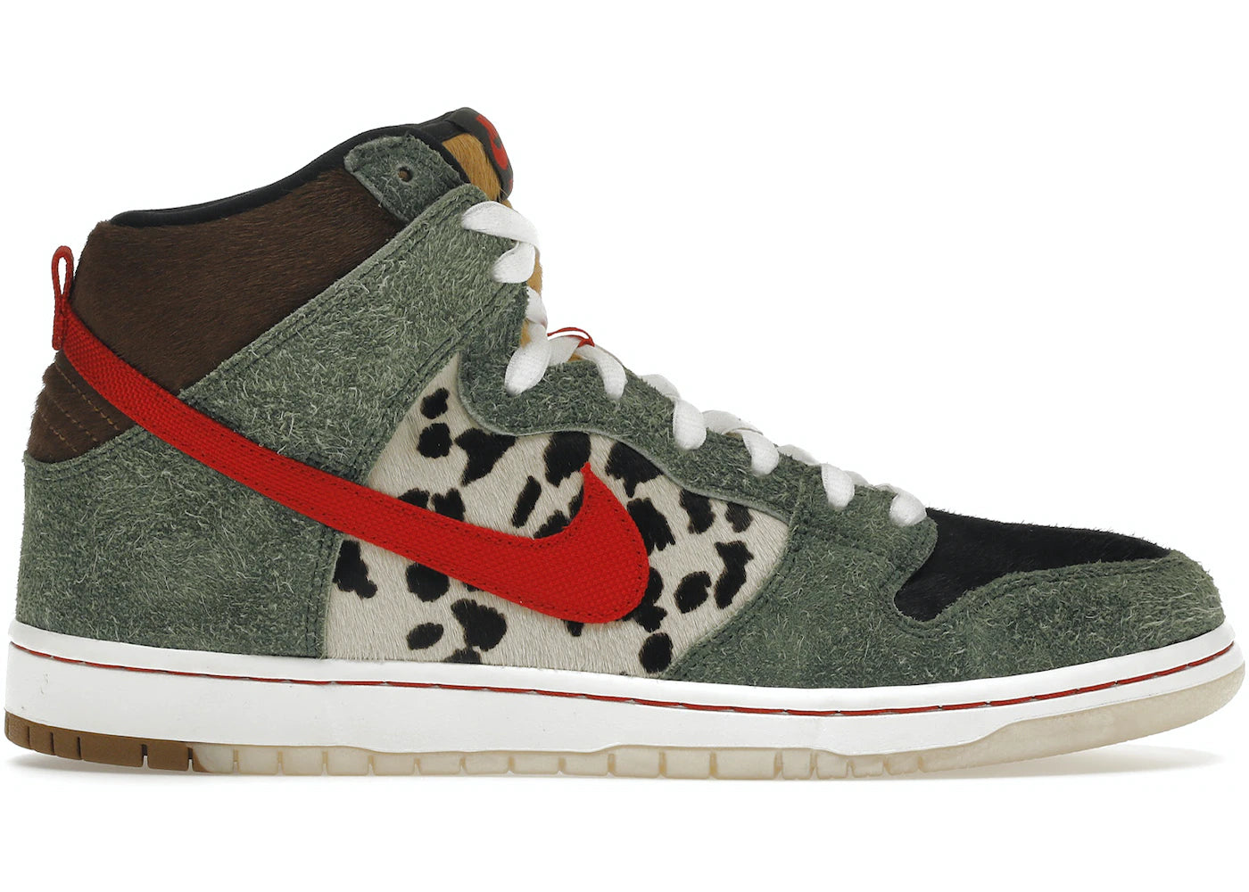 SB Dunk High Dog Walker