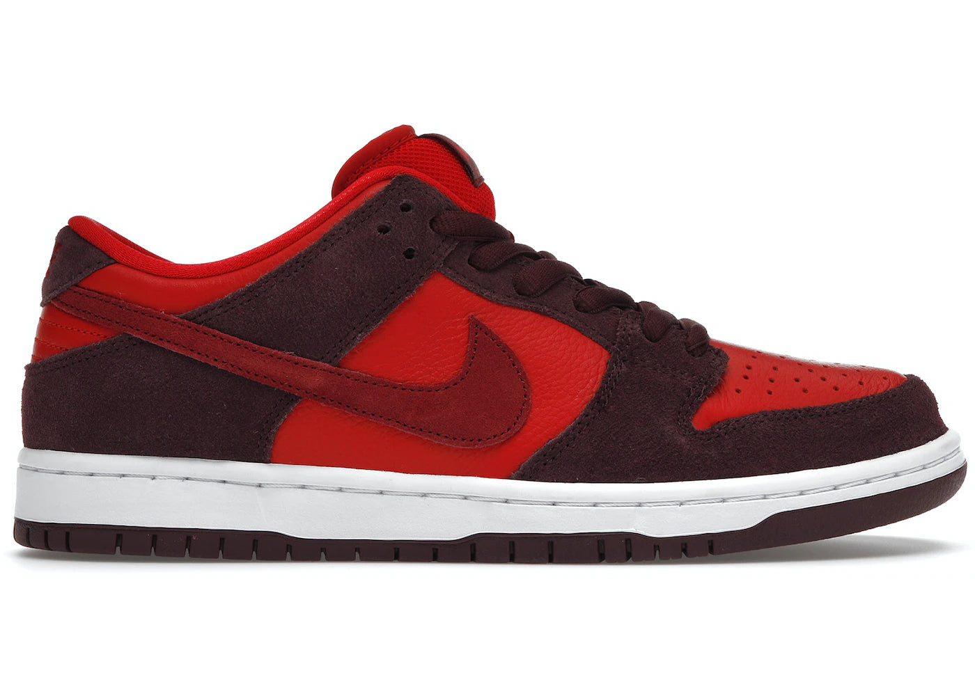 SB Dunk Low Cherry